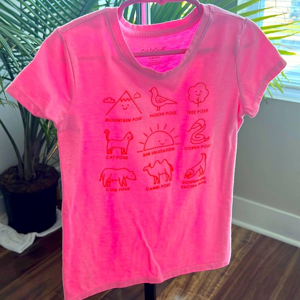 Target Cat & Jack Girls T-shirt.